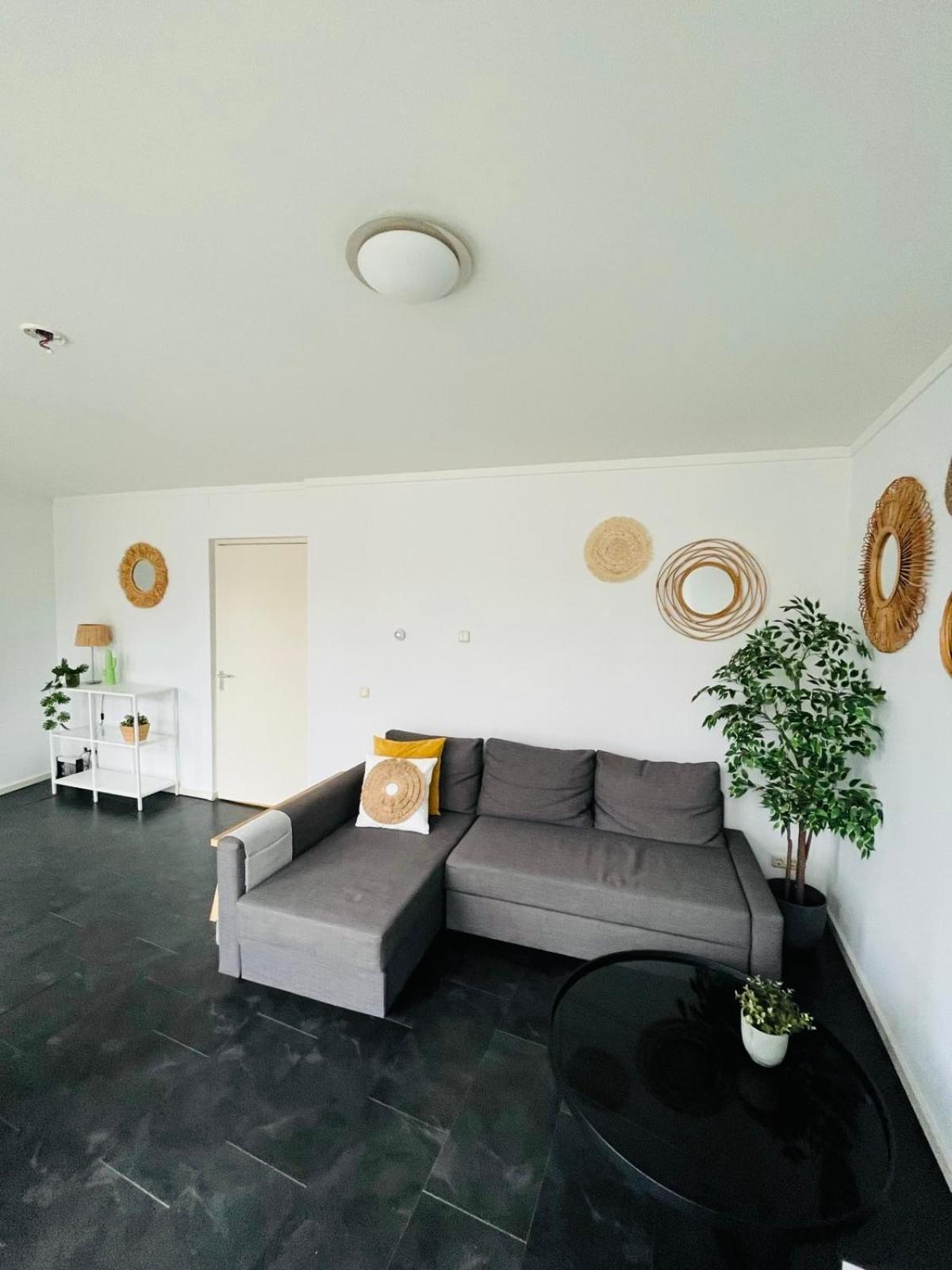 Aparthotel Le Provence Sneek Bagian luar foto