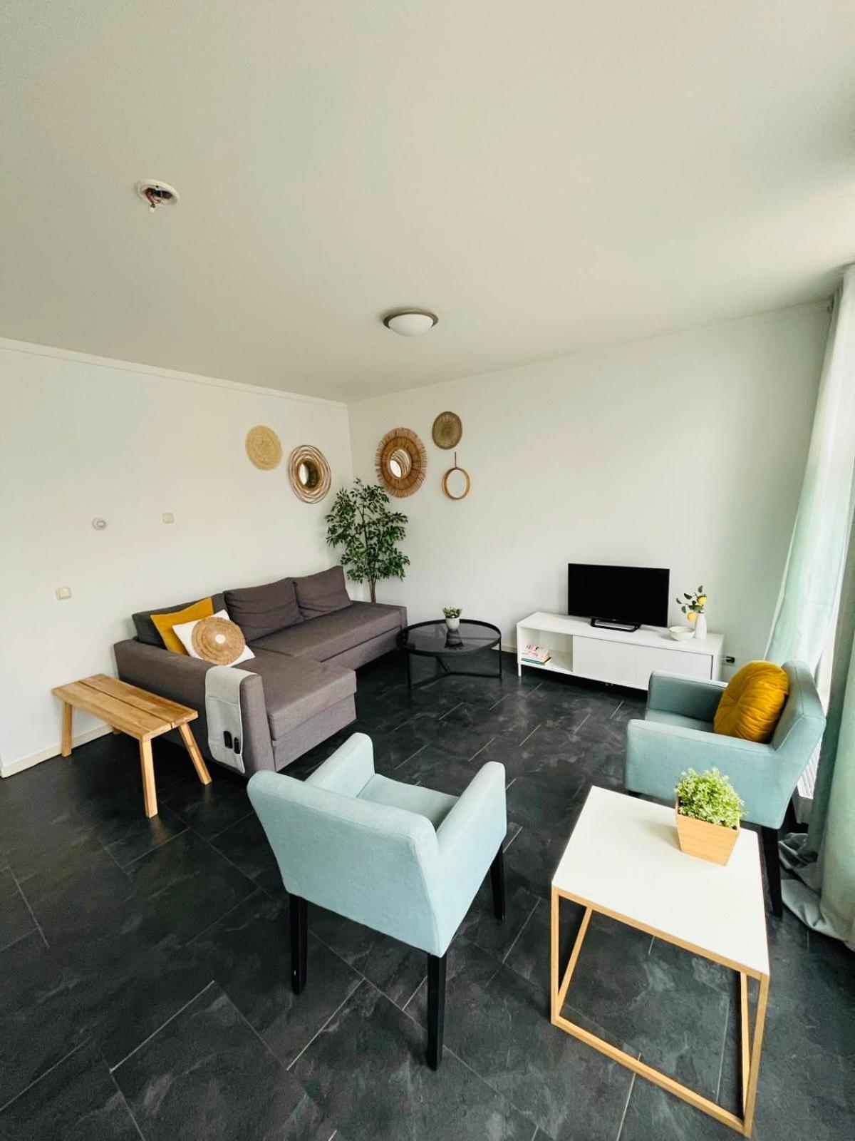 Aparthotel Le Provence Sneek Bagian luar foto