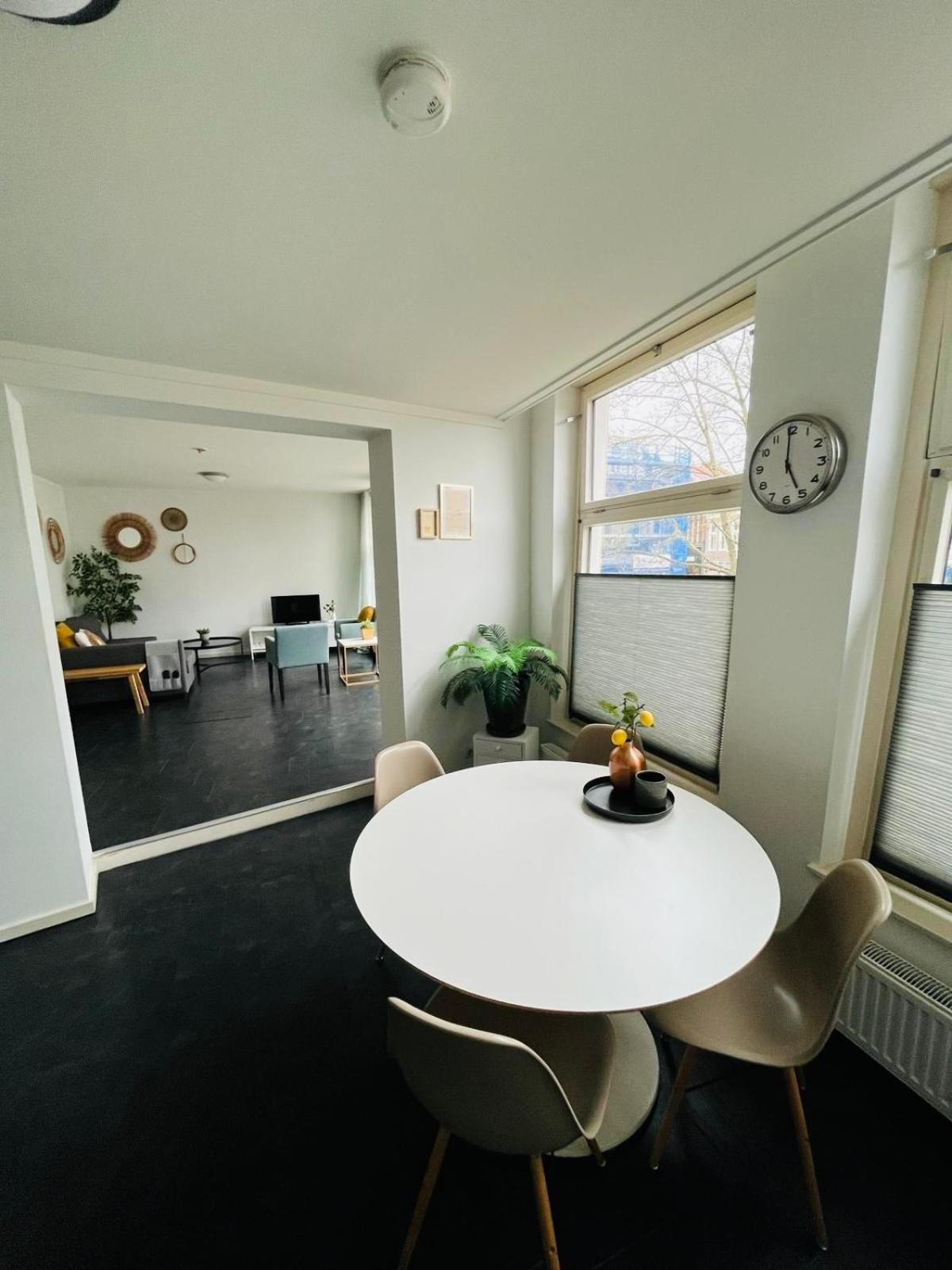 Aparthotel Le Provence Sneek Bagian luar foto