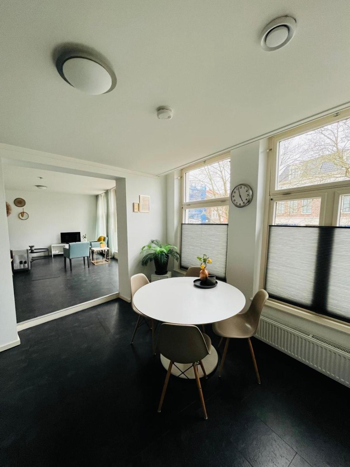 Aparthotel Le Provence Sneek Bagian luar foto